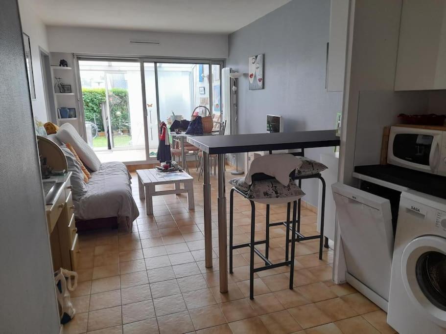 F1 Veranda Jardinet En Residence Front De Mer Bernieres-sur-Mer Экстерьер фото